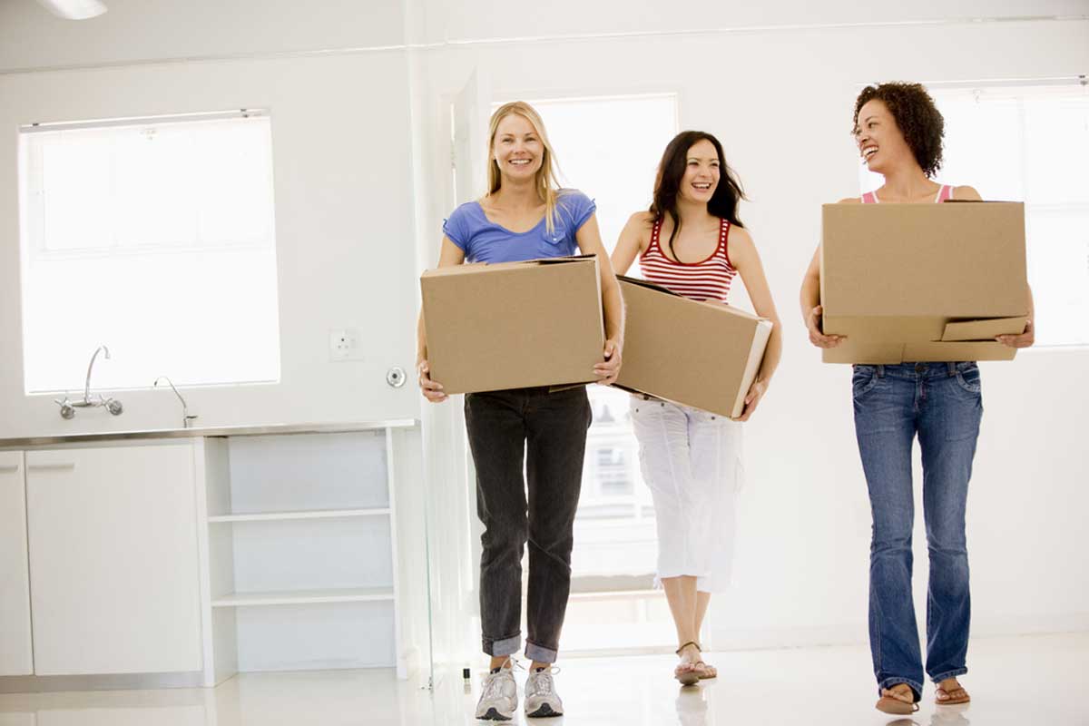 Here’s What You Need to Know About Purchasing a Home With Your Friends